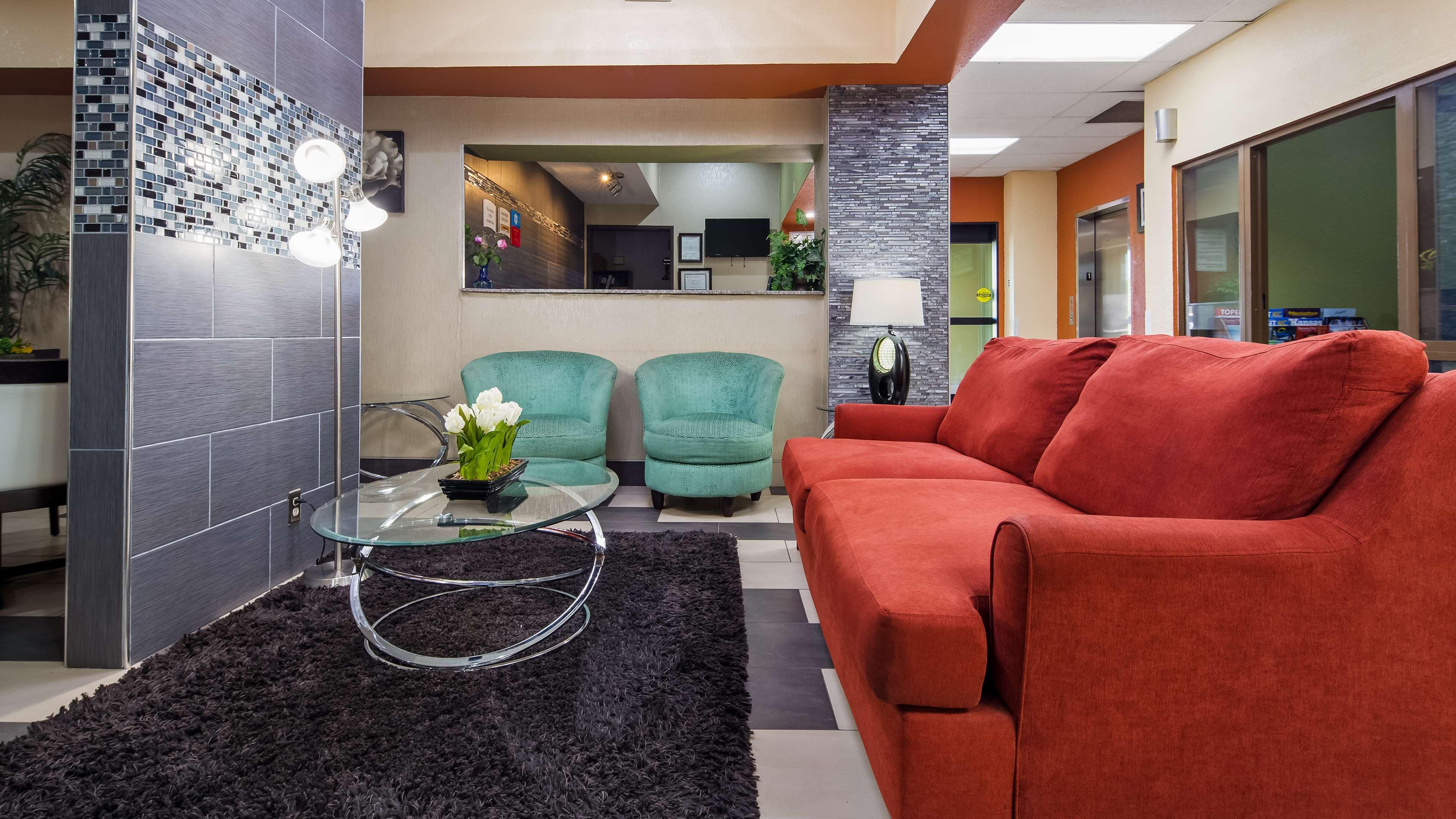 Surestay Plus Hotel By Best Western Blue Springs Exterior foto